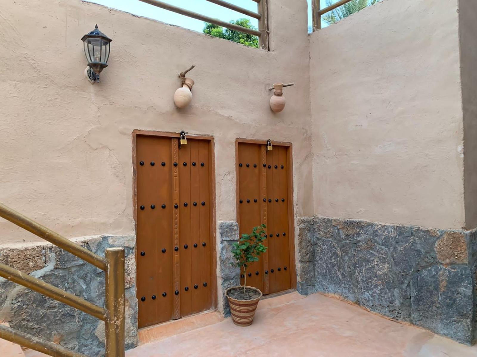 بيت نُزل السلام Bait Salam Inn Al Ḩamrāʼ エクステリア 写真