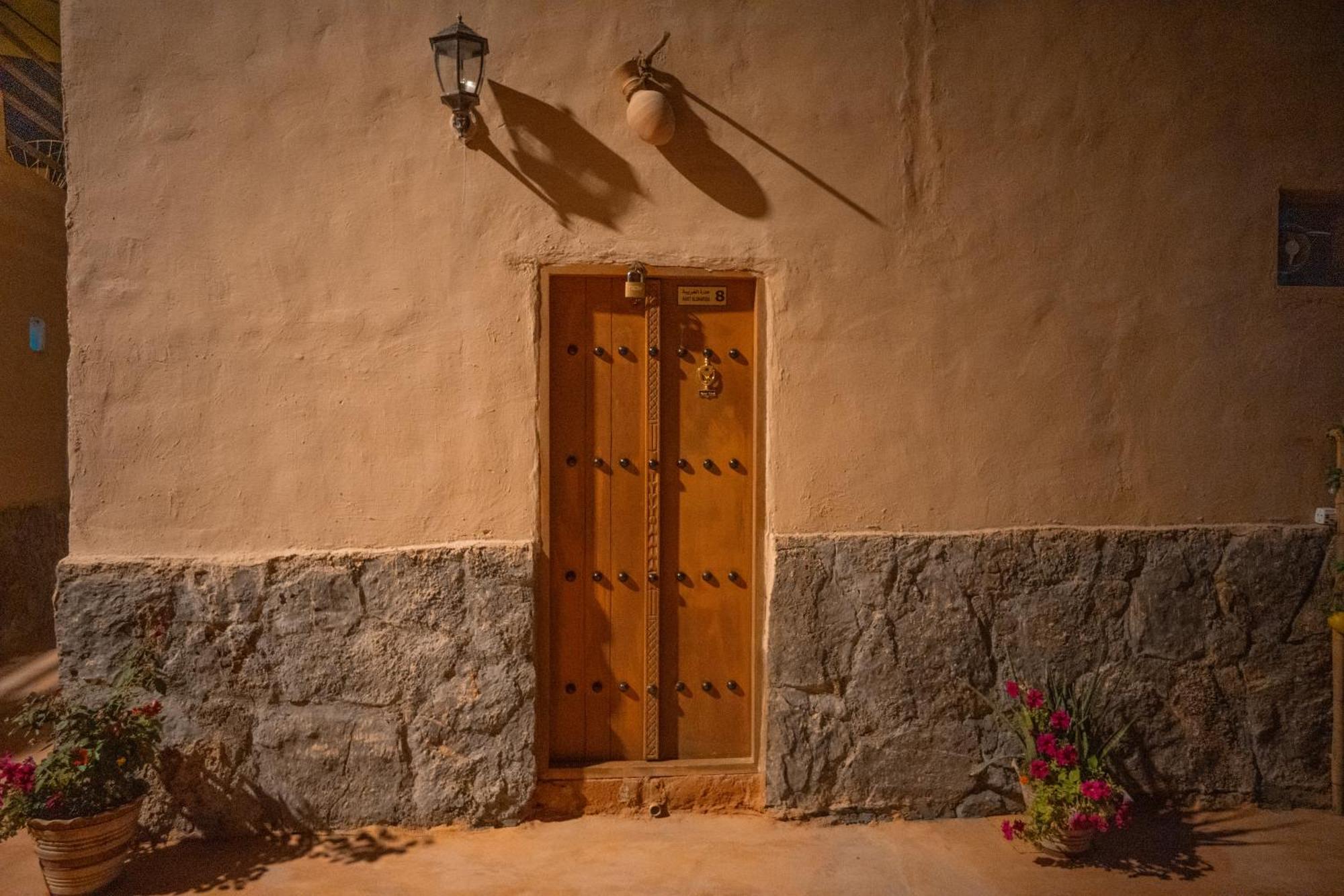 بيت نُزل السلام Bait Salam Inn Al Ḩamrāʼ エクステリア 写真